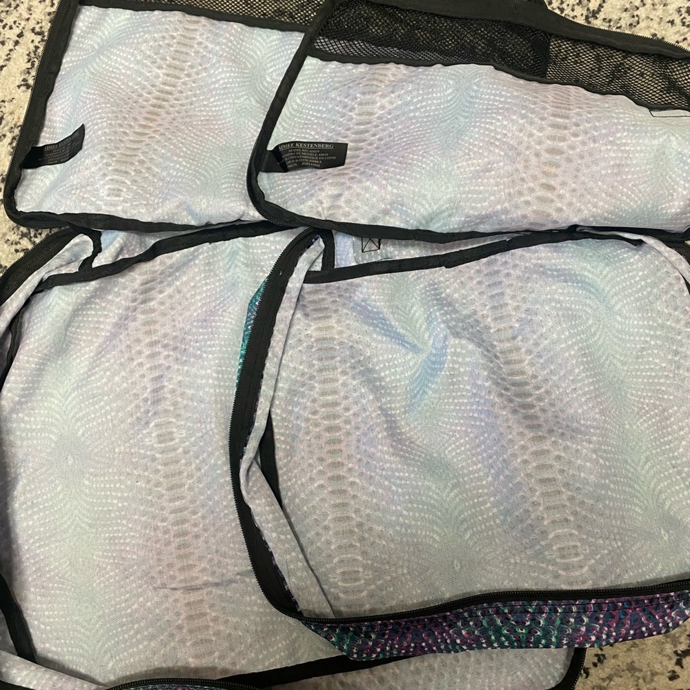 Aimee Kestenberg packing cubes - Picture 5 of 7